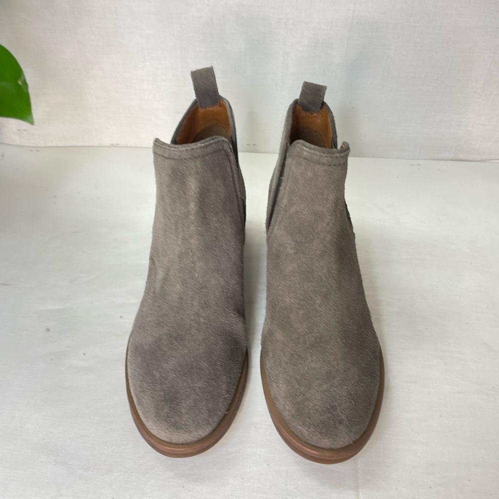 LUCKY BRAND Womens Gray Round Toe Stacked Heel Slip‎ On Leather Booties - Picture 9 of 11